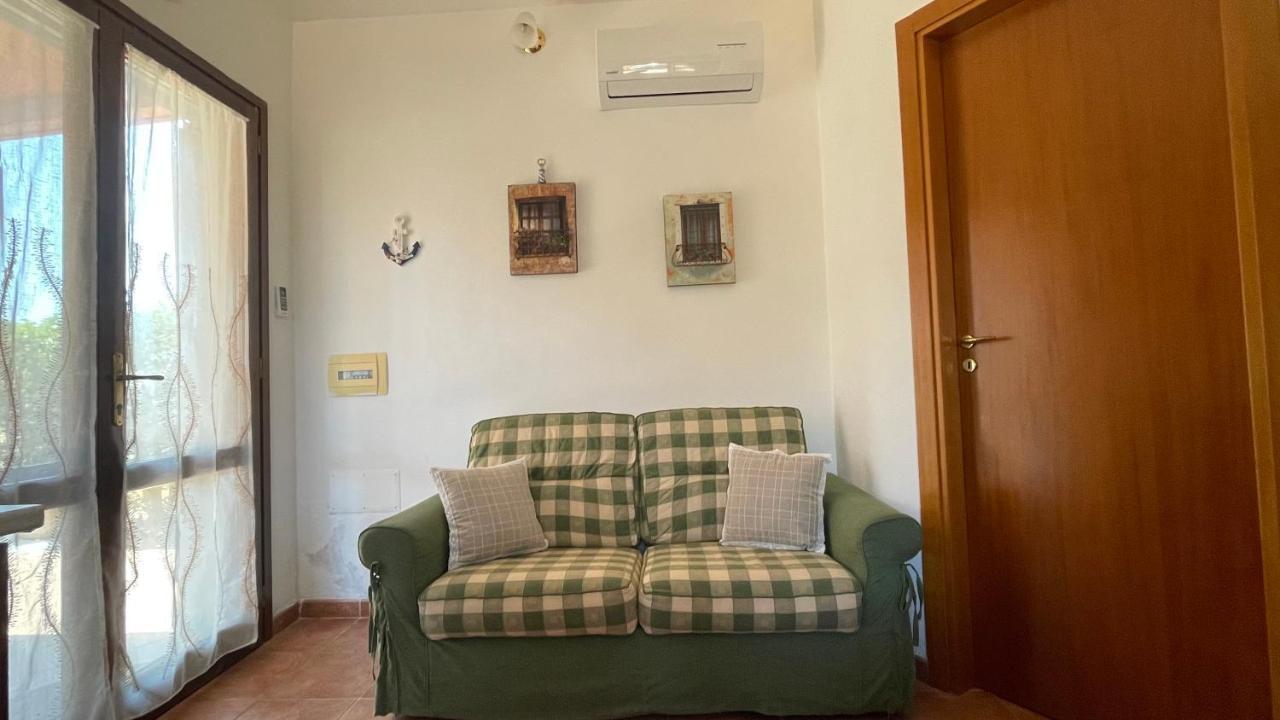 Casa Malo' Villa Ovile la Marinella Bagian luar foto