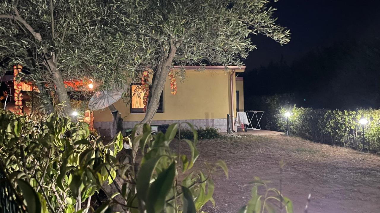 Casa Malo' Villa Ovile la Marinella Bagian luar foto